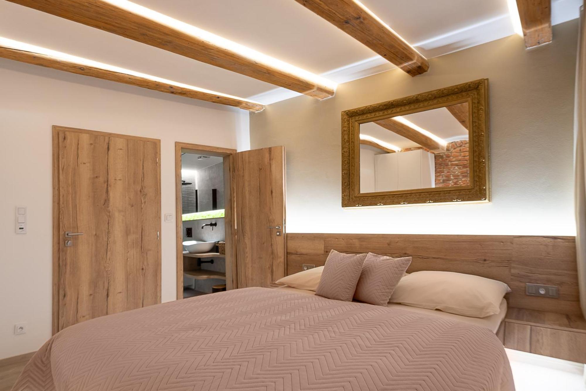 White Wolf Boutique Apartments Olomouc Bagian luar foto