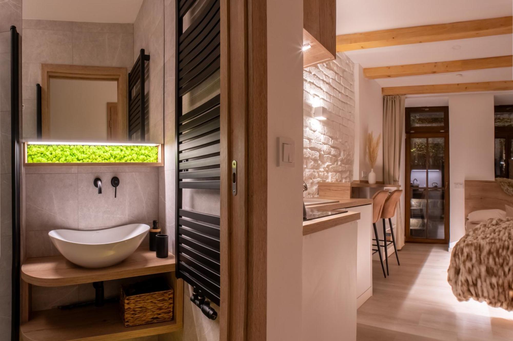 White Wolf Boutique Apartments Olomouc Bagian luar foto